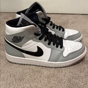 Jordan Men's Black, Gray, and White Sneakers